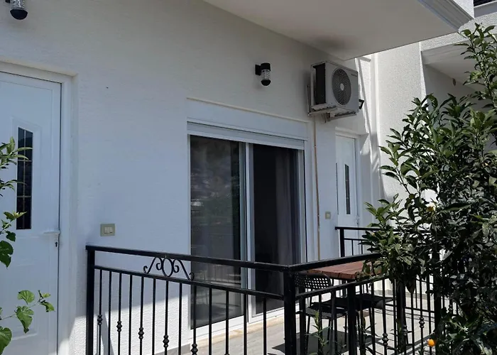 Myrtaj Sarandë